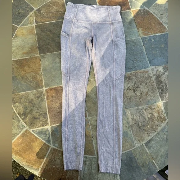 Lululemon Fast and Free High Rise Tight 25” - Picture 2 of 4